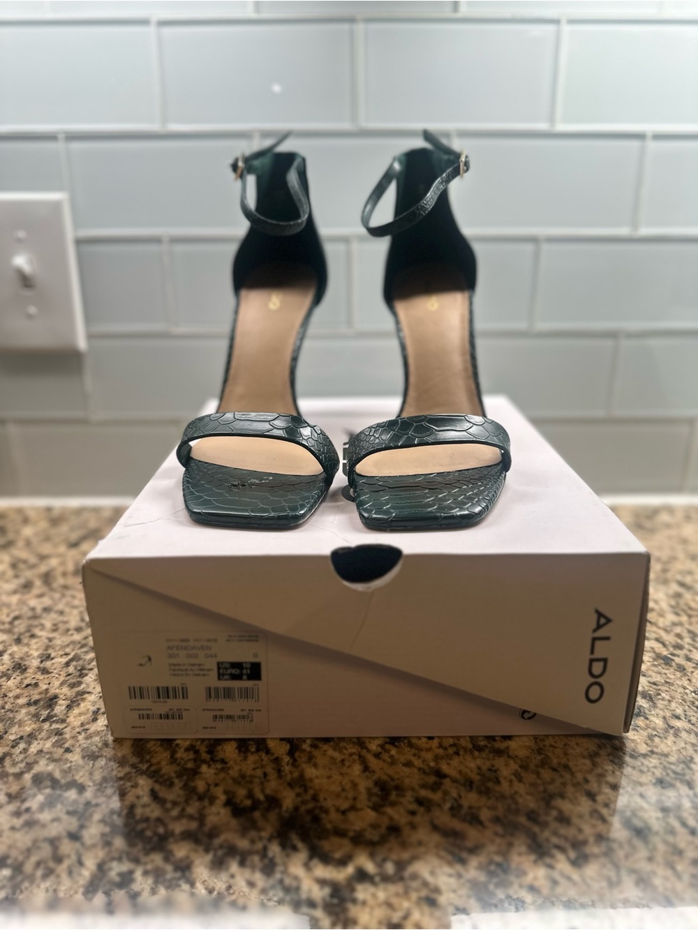 ALDO GATOR SKIN HEELS